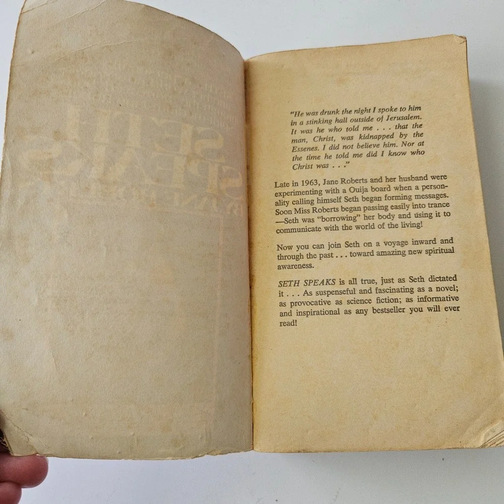Vtg Seth Speaks by Jane Roberts 1974 Bantam‎ Paperback Book